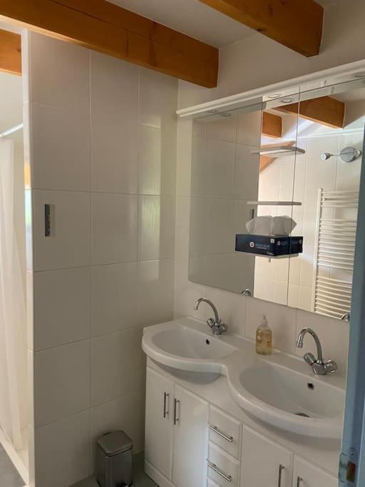 Appartement Familial A Crots Ngoại thất bức ảnh