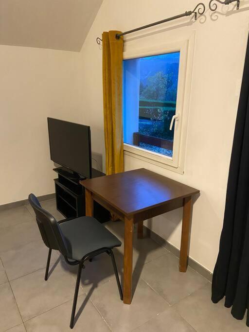 Appartement Familial A Crots Ngoại thất bức ảnh